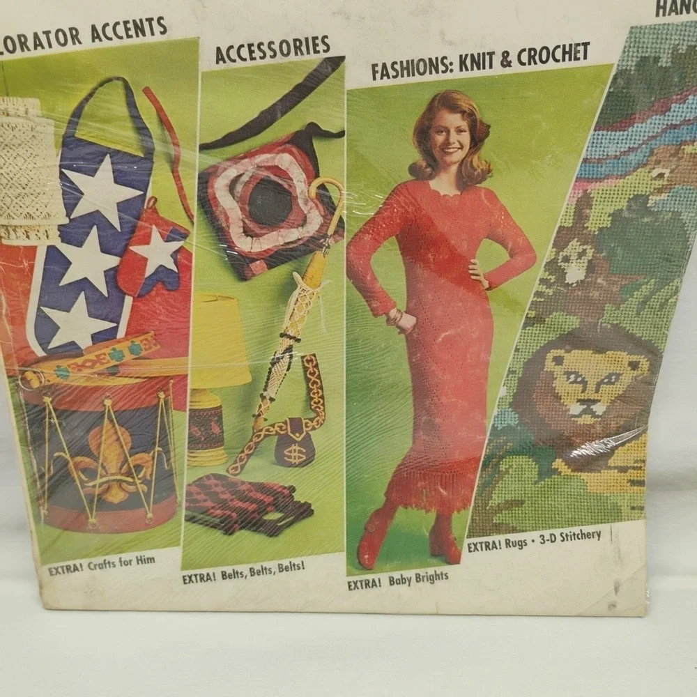 McCall's NEEDLEWORK & CRAFTS FALL-WINTER 1972-73 Large Magazine‎ NOS Vintage